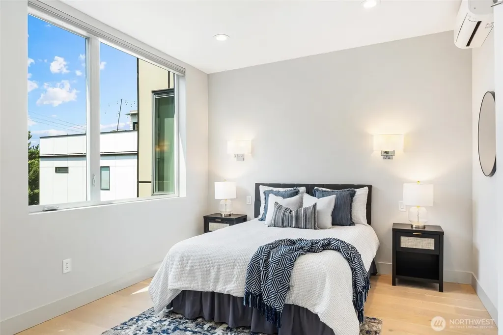 305 17th Avenue E Seattle WA 98112