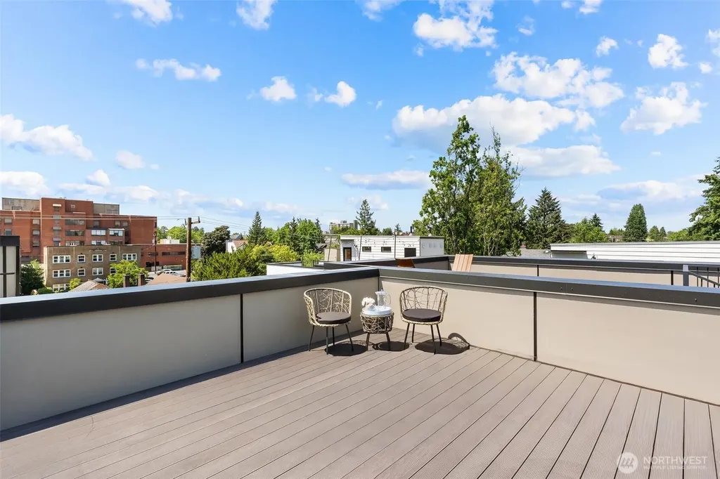 305 17th Avenue E Seattle WA 98112