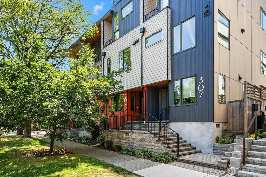 305 17th Avenue E Seattle WA 98112