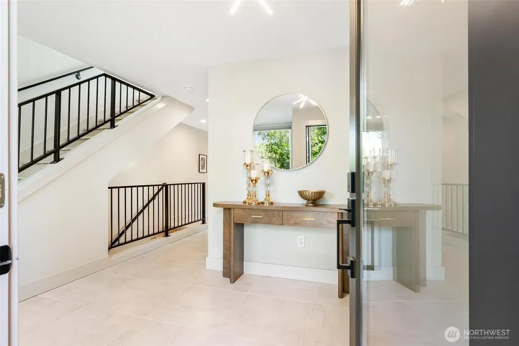 305 17th Avenue E Seattle WA 98112