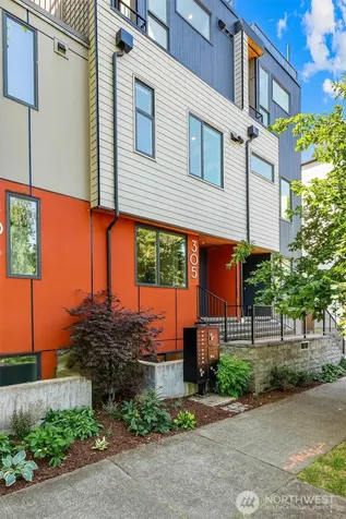 305 17th Avenue E Seattle WA 98112