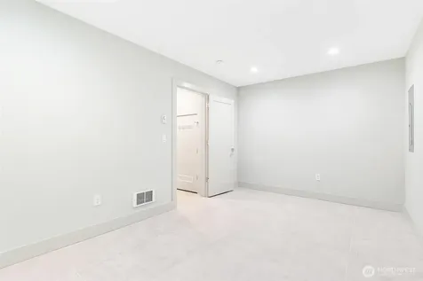 305 17th Avenue E Seattle WA 98112