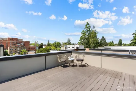 305 17th Avenue E Seattle WA 98112