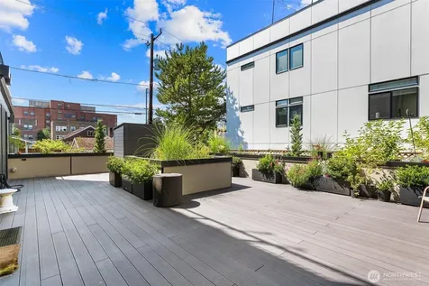305 17th Avenue E Seattle WA 98112