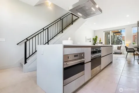 305 17th Avenue E Seattle WA 98112