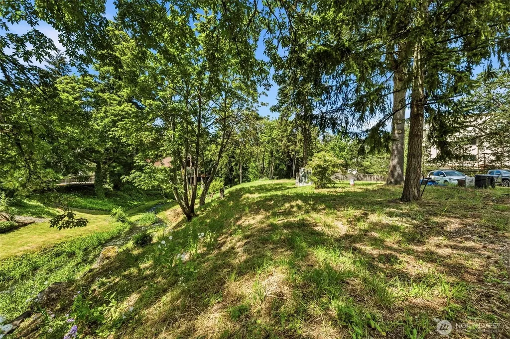 7704 Bridgeport Way W Lakewood WA 98499