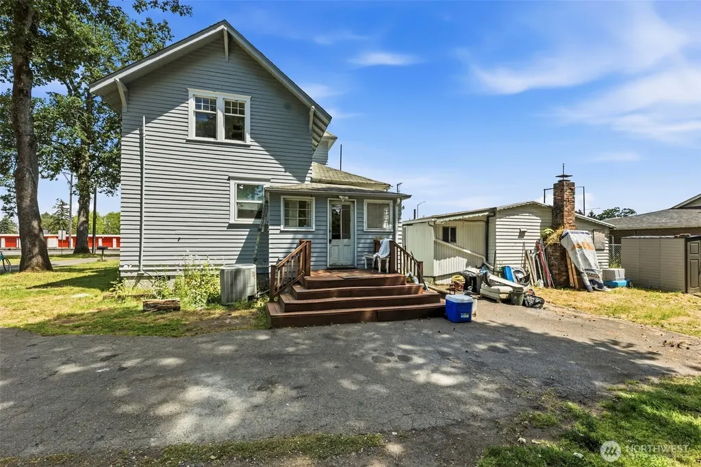 7704 Bridgeport Way W Lakewood WA 98499