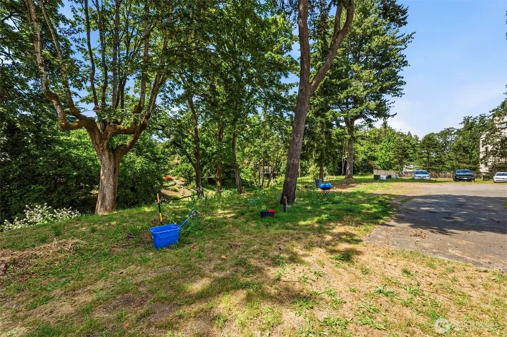 7704 Bridgeport Way W Lakewood WA 98499