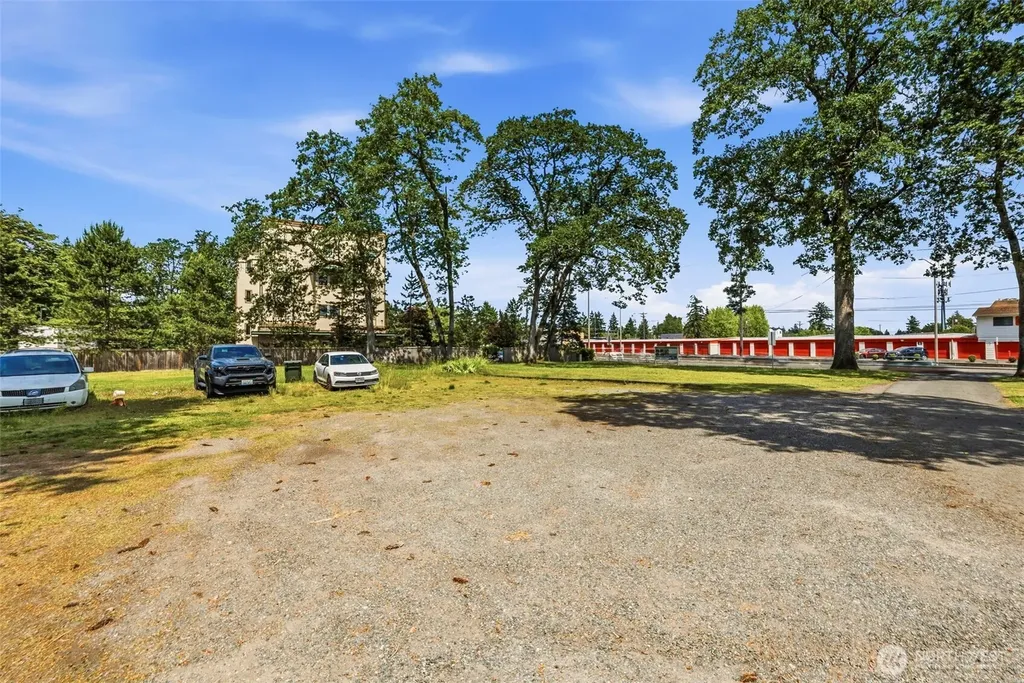 7704 Bridgeport Way W Lakewood WA 98499