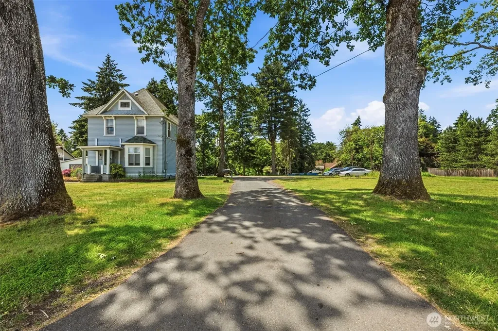 7704 Bridgeport Way W Lakewood WA 98499