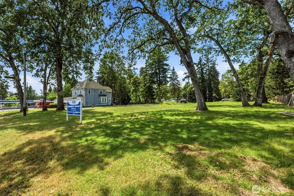 7704 Bridgeport Way W Lakewood WA 98499