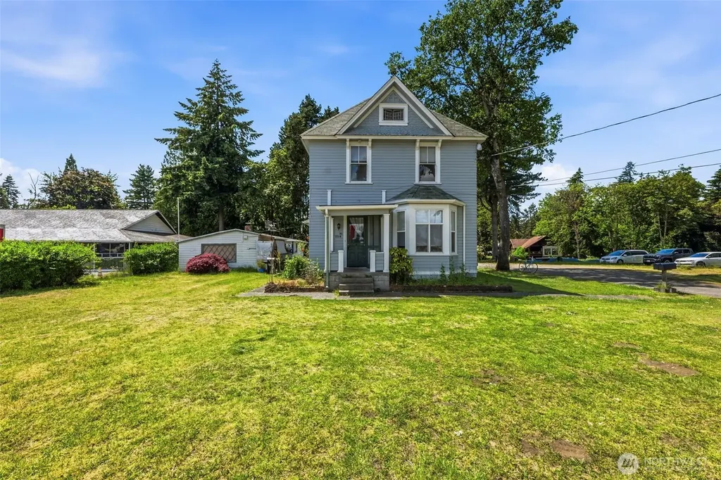 7704 Bridgeport Way W Lakewood WA 98499