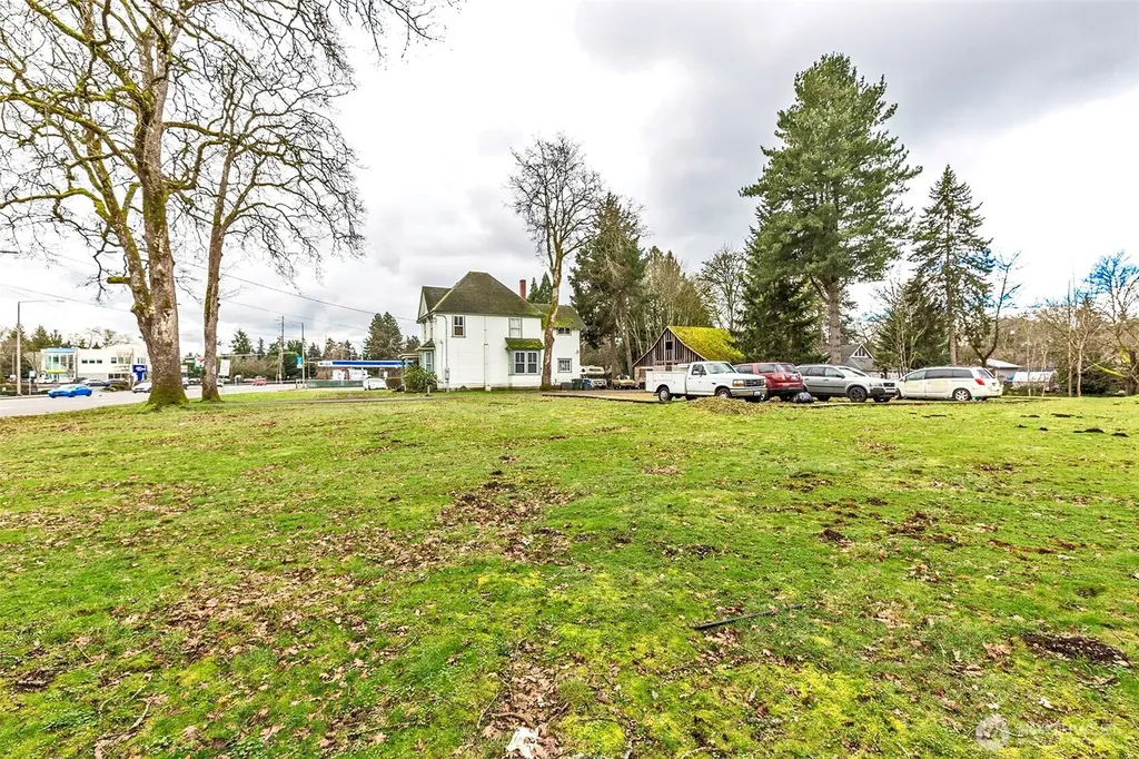 7704 Bridgeport Way W Lakewood WA 98499