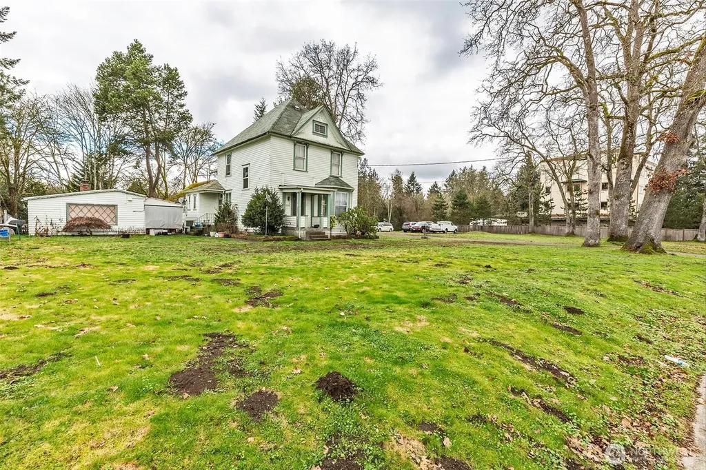 7704 Bridgeport Way W Lakewood WA 98499