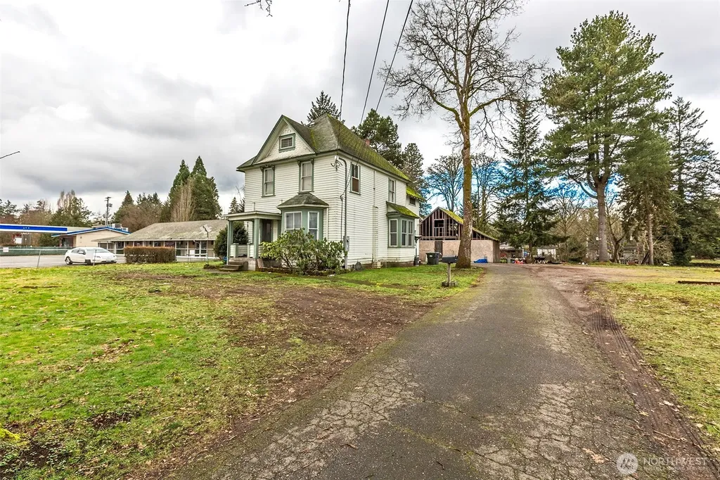 7704 Bridgeport Way W Lakewood WA 98499
