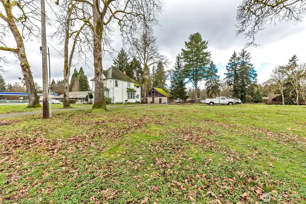 7704 Bridgeport Way W Lakewood WA 98499