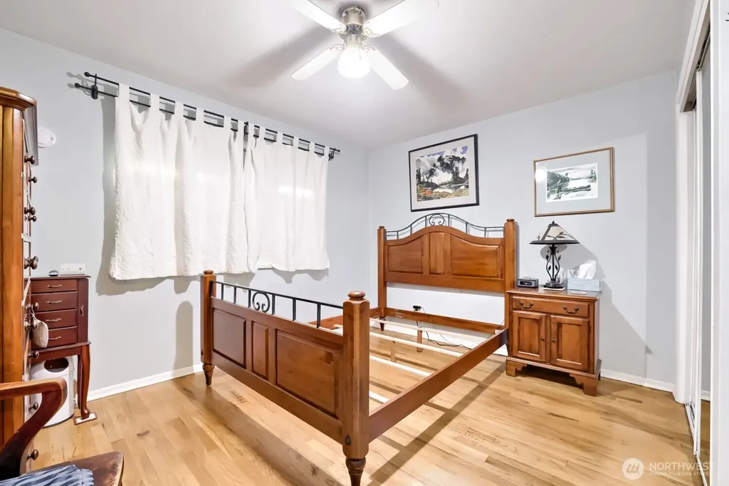 10728 29th Place SW Seattle WA 98146