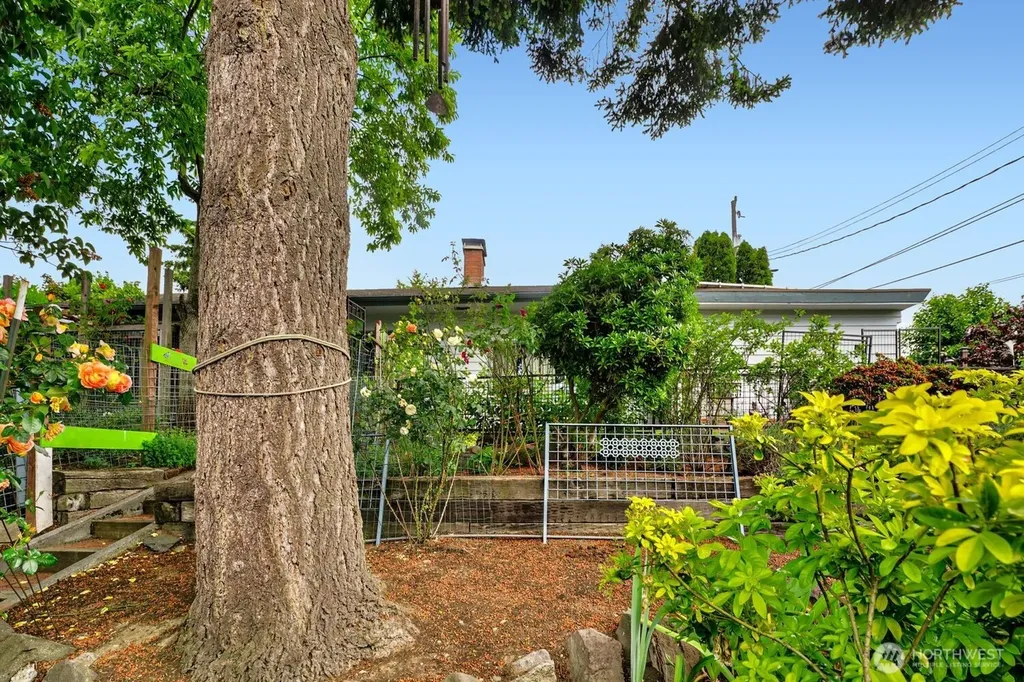 10728 29th Place SW Seattle WA 98146