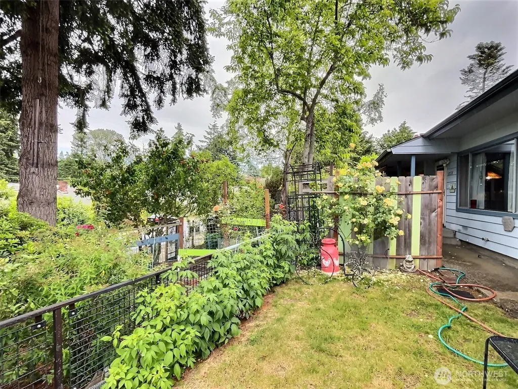 10728 29th Place SW Seattle WA 98146