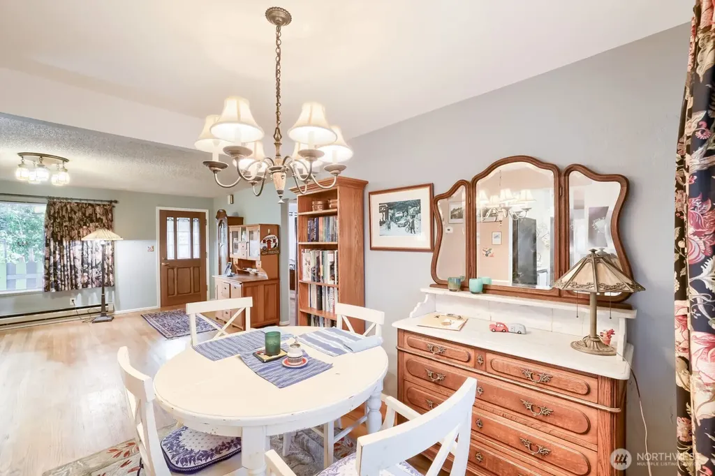 10728 29th Place SW Seattle WA 98146