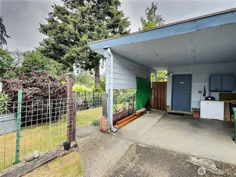 10728 29th Place SW Seattle WA 98146