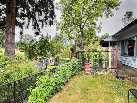 10728 29th Place SW Seattle WA 98146