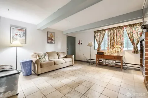 10728 29th Place SW Seattle WA 98146