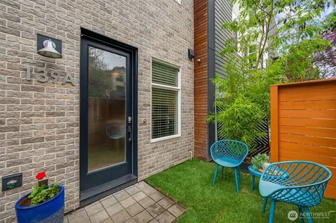 139 22nd Avenue E Seattle WA 98112