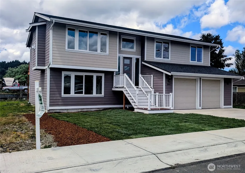 201 Stanley Avenue Algona WA 98001