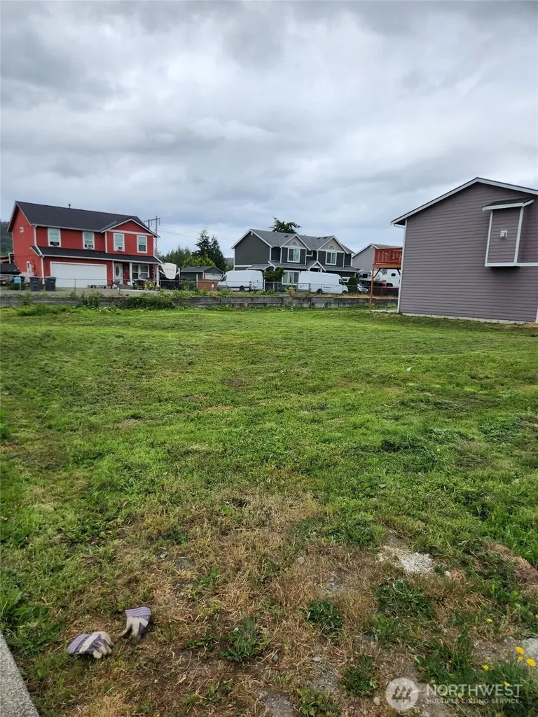 201 Stanley Avenue Algona WA 98001