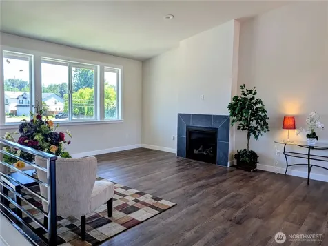 201 Stanley Avenue Algona WA 98001