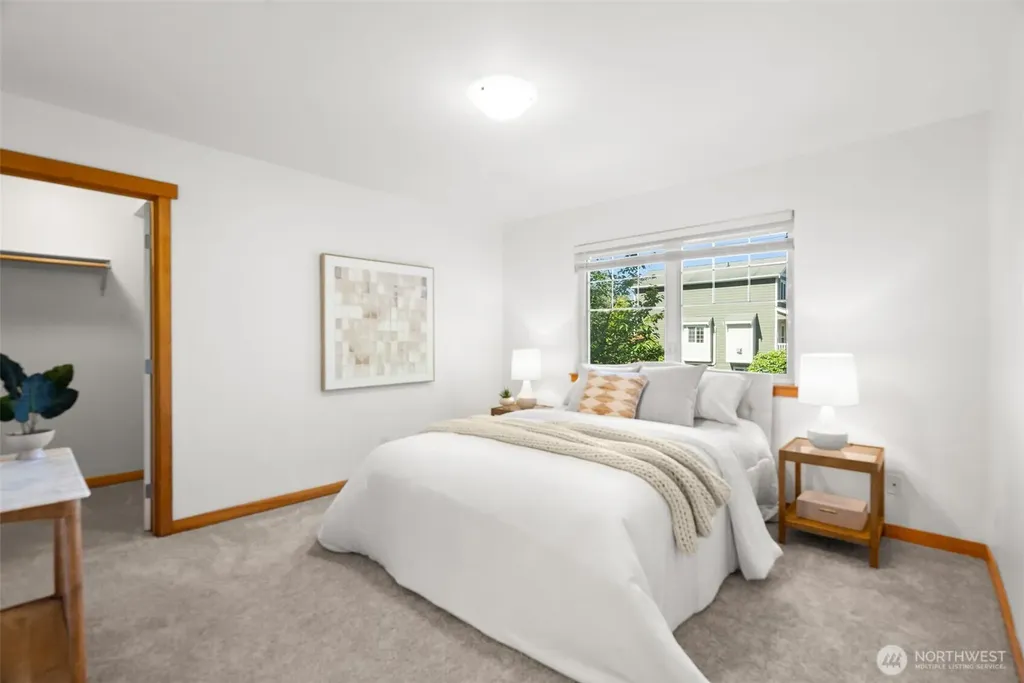 1328 Stonecress Lane NE Bainbridge Island WA 98110