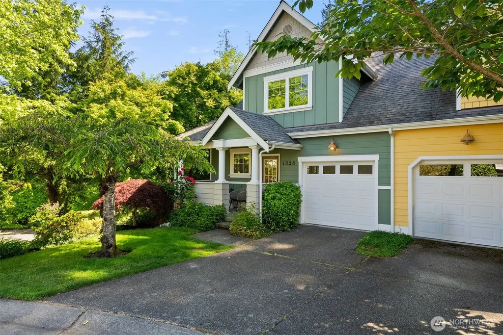 1328 Stonecress Lane NE Bainbridge Island WA 98110