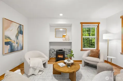 1328 Stonecress Lane NE Bainbridge Island WA 98110