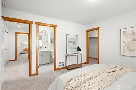 1328 Stonecress Lane NE Bainbridge Island WA 98110