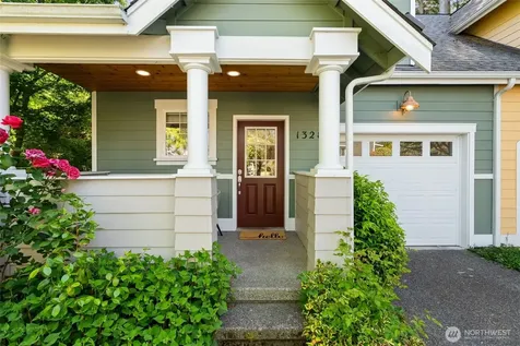1328 Stonecress Lane NE Bainbridge Island WA 98110