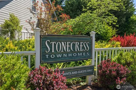 1328 Stonecress Lane NE Bainbridge Island WA 98110