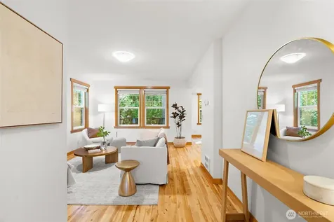 1328 Stonecress Lane NE Bainbridge Island WA 98110