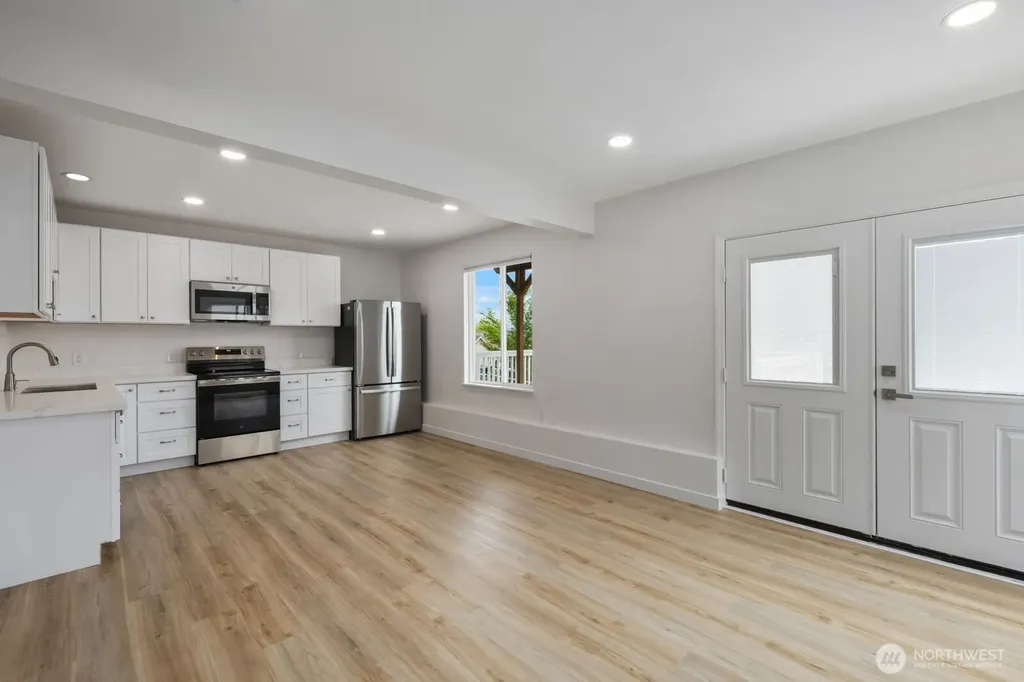 2126 E Grand Avenue Everett WA 98201