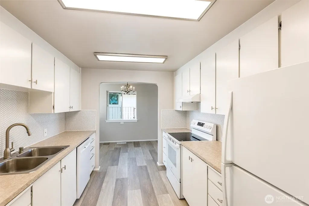 319 N Dunlap Street Sequim WA 98382