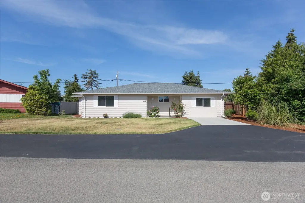 319 N Dunlap Street Sequim WA 98382