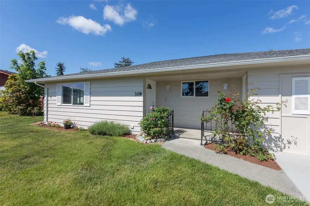 319 N Dunlap Street Sequim WA 98382