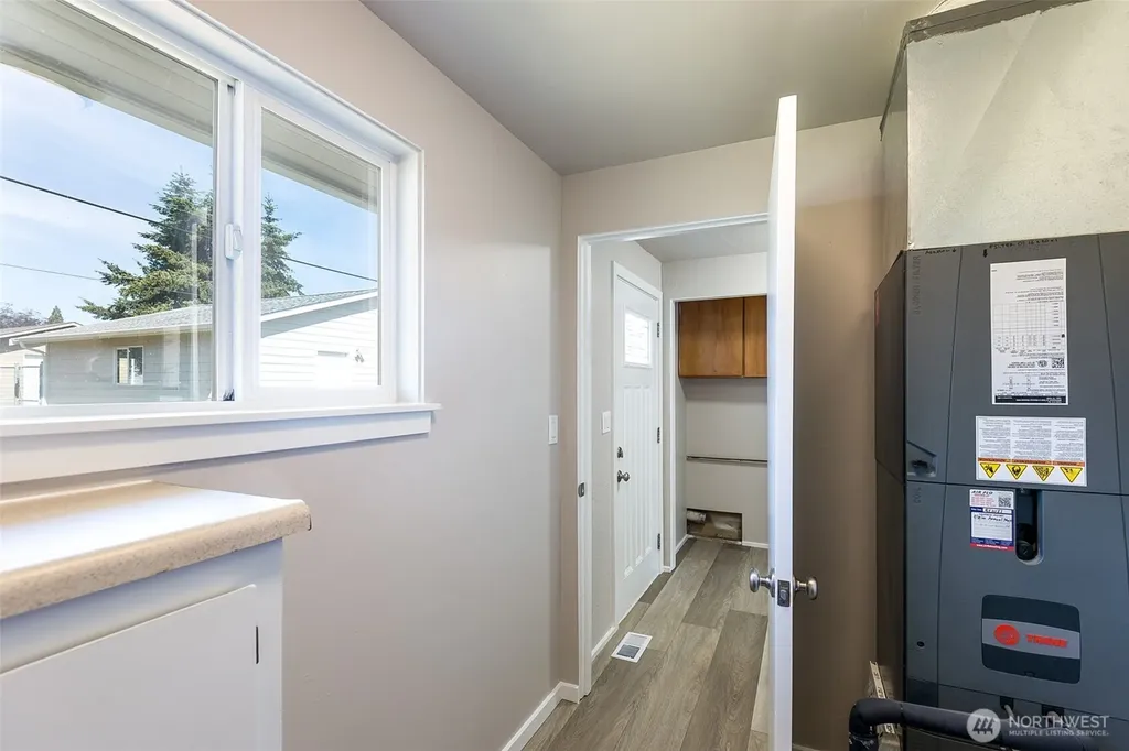 319 N Dunlap Street Sequim WA 98382