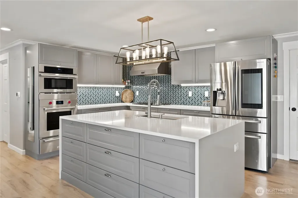 3519 NE 8th Street Renton WA 98056
