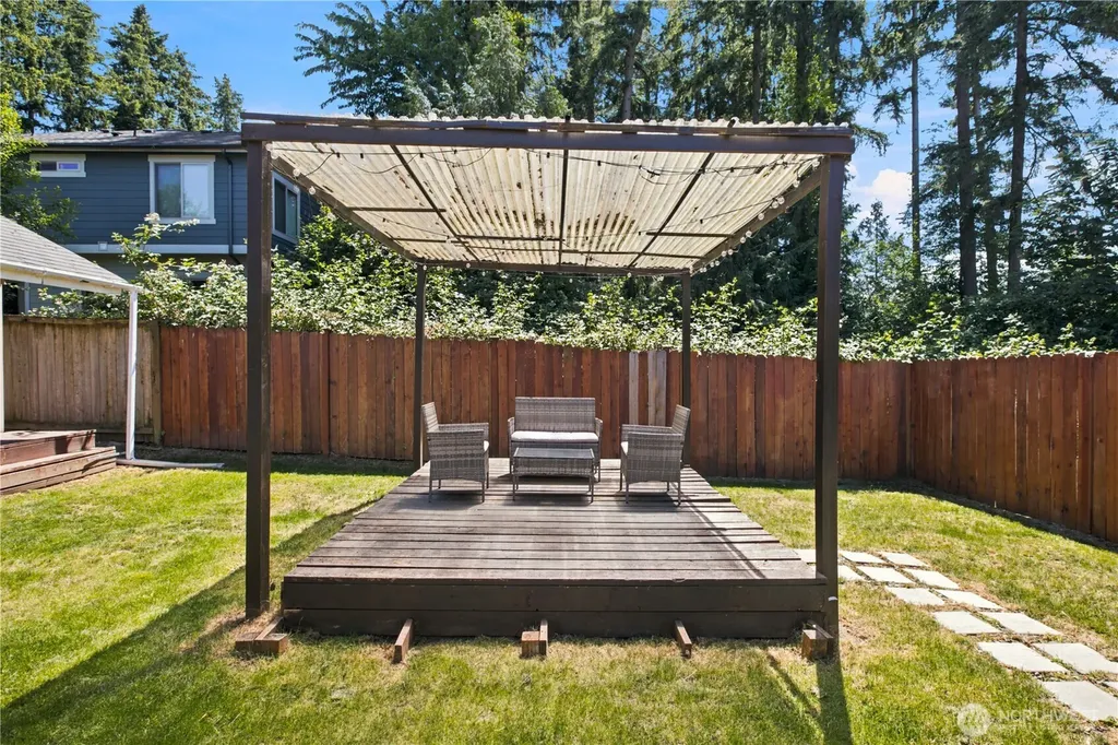 3519 NE 8th Street Renton WA 98056