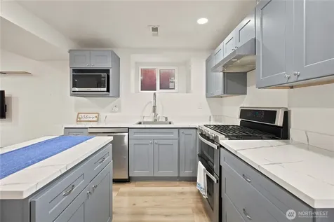 3519 NE 8th Street Renton WA 98056