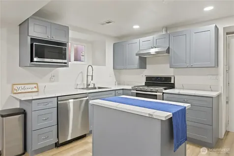 3519 NE 8th Street Renton WA 98056