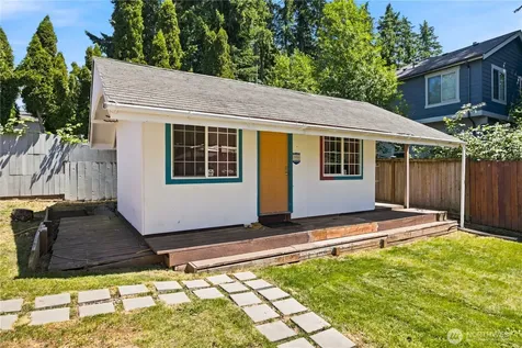 3519 NE 8th Street Renton WA 98056
