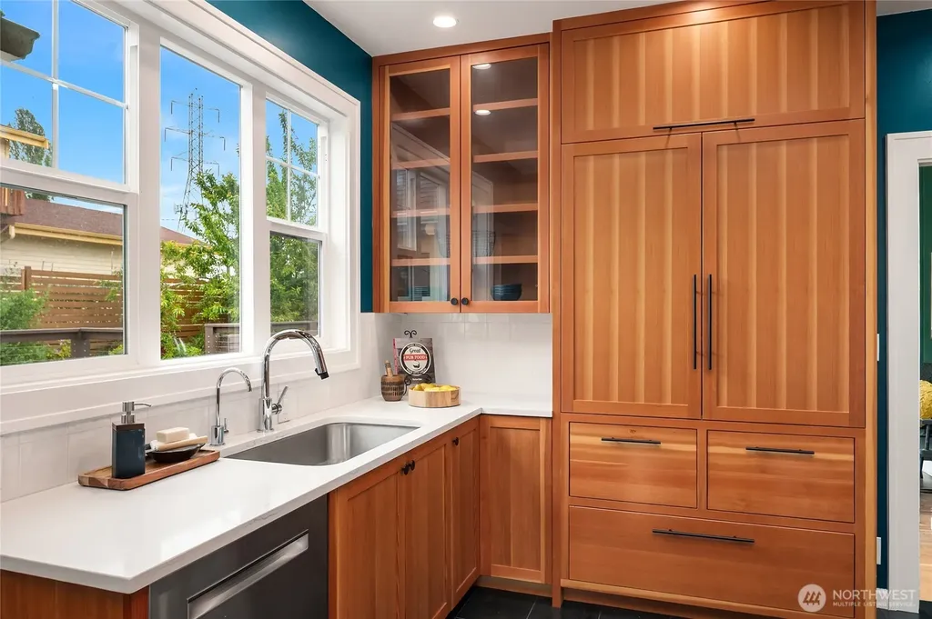 4620 15th Avenue S Seattle WA 98108