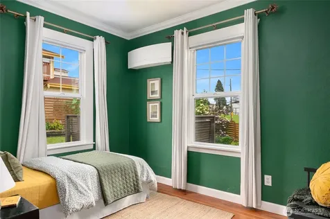 4620 15th Avenue S Seattle WA 98108